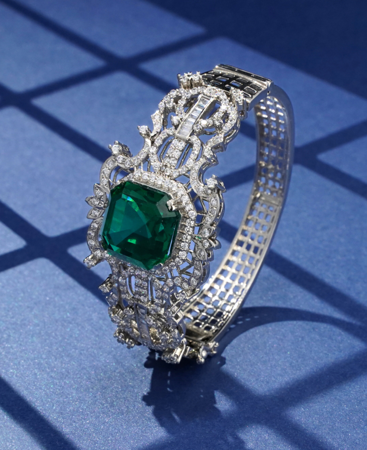 Green Glass Kara Bracelet